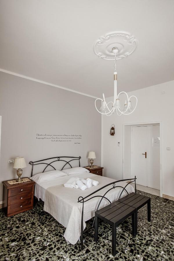 Sicilia Bedda Bed & Breakfast Siraküza Dış mekan fotoğraf